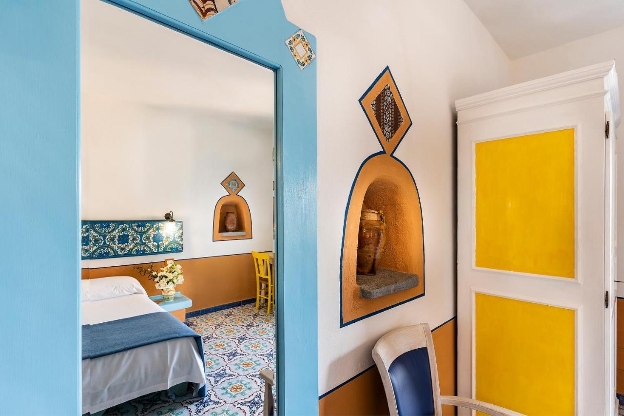 Hotel Mamma Santina Santa Marina Salina Buitenkant foto