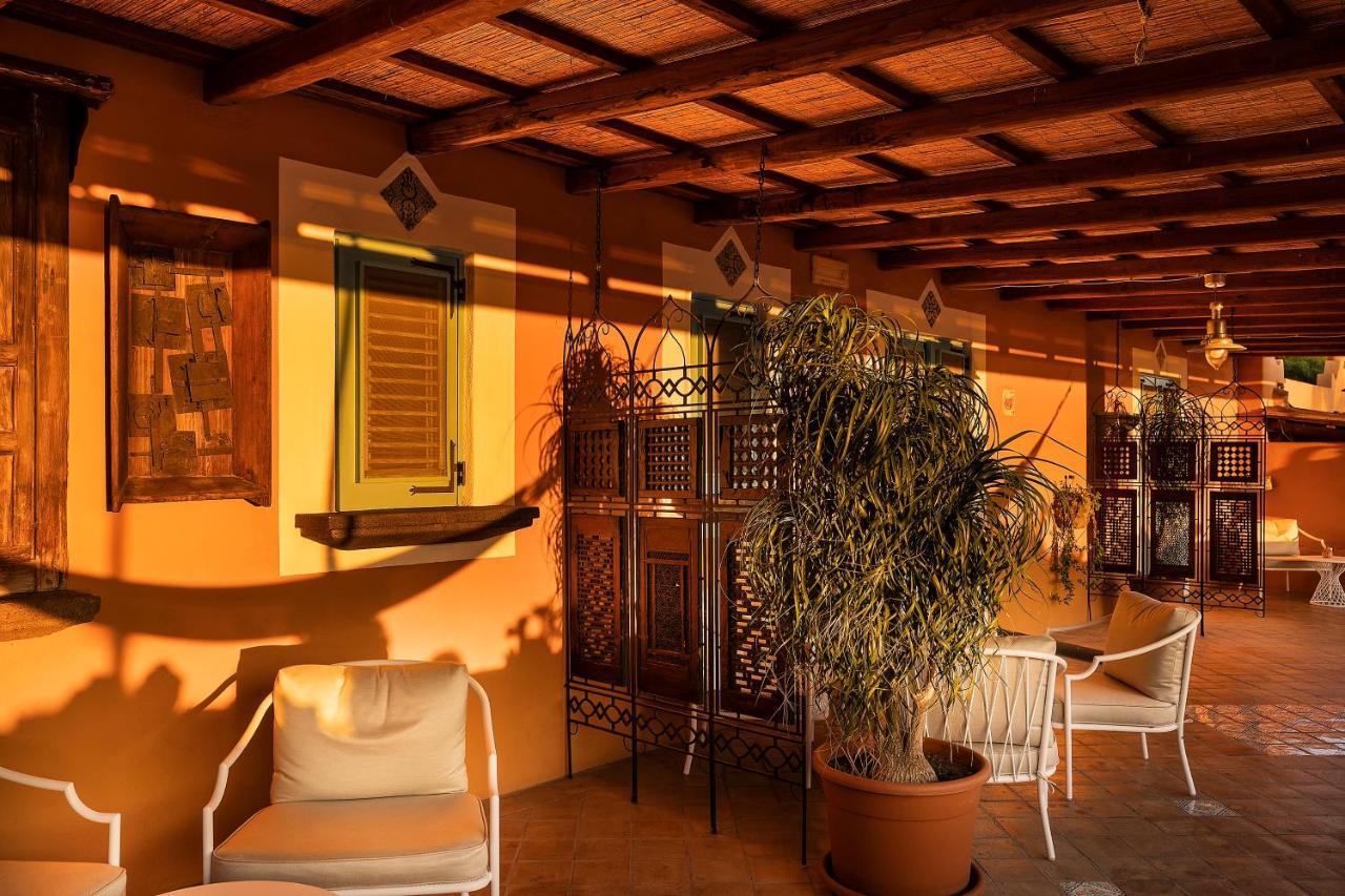 Hotel Mamma Santina Santa Marina Salina Buitenkant foto