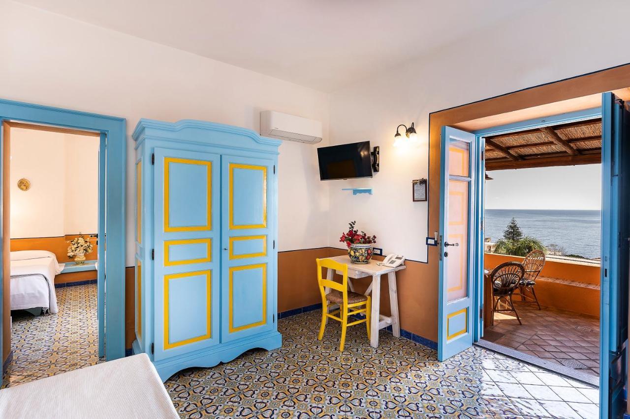 Hotel Mamma Santina Santa Marina Salina Buitenkant foto