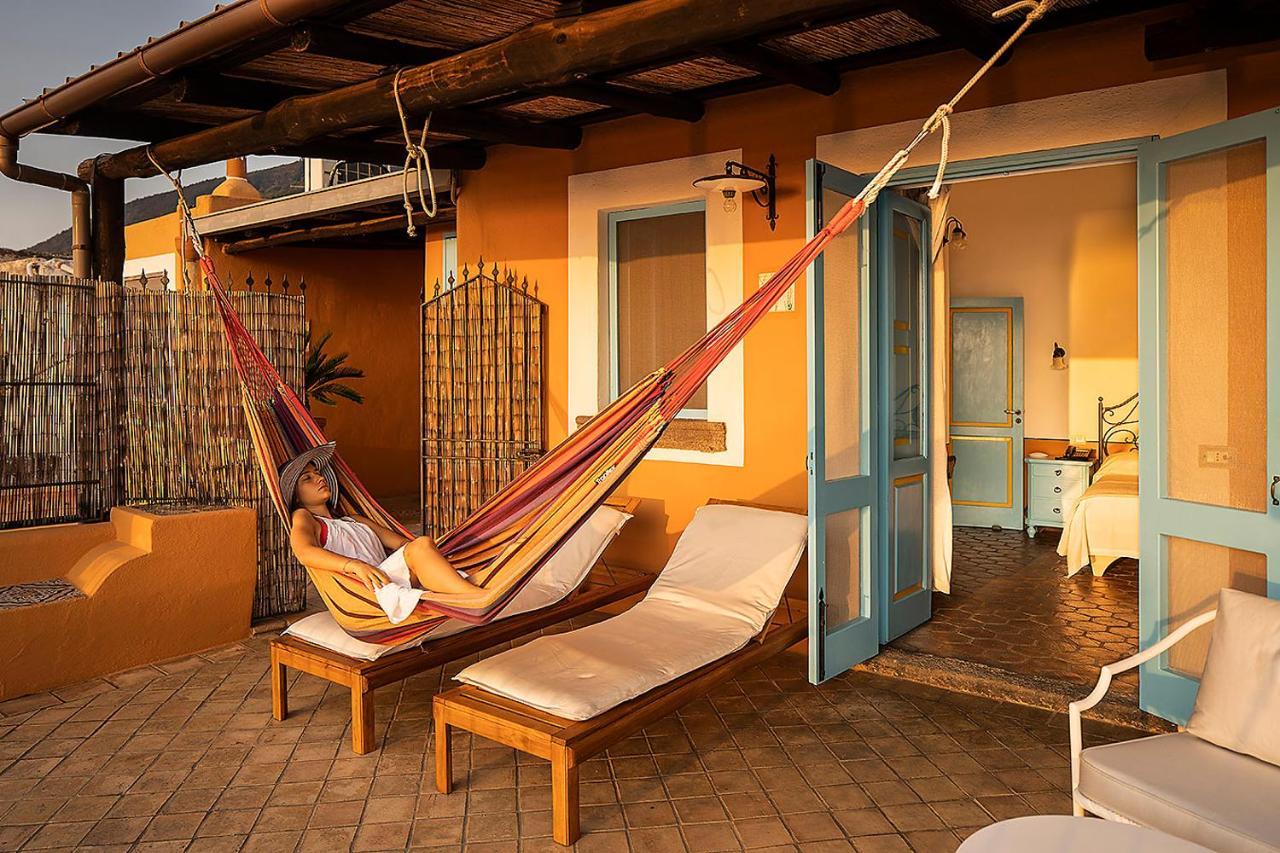 Hotel Mamma Santina Santa Marina Salina Buitenkant foto